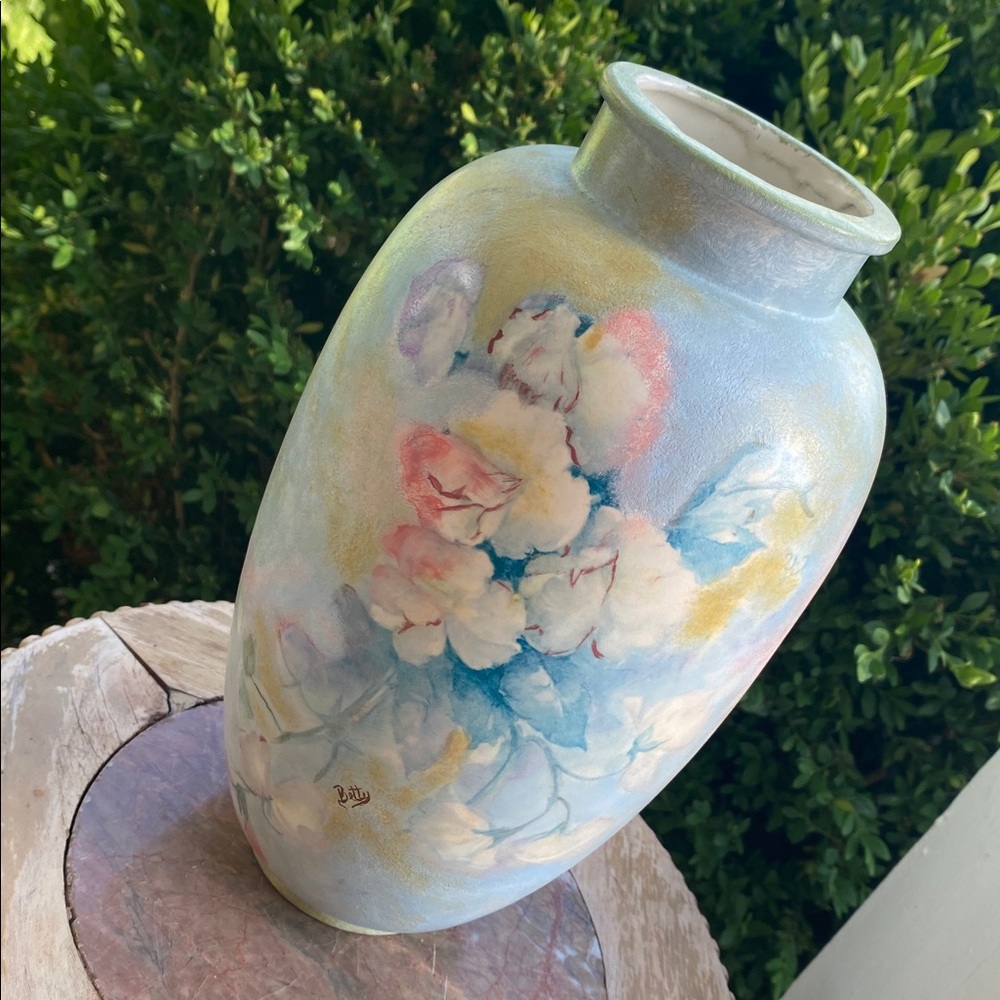 🌸💧Hand-Painted Floral Porcelain Vase in Pastel Blues and Pinks signed by Betty💙💛